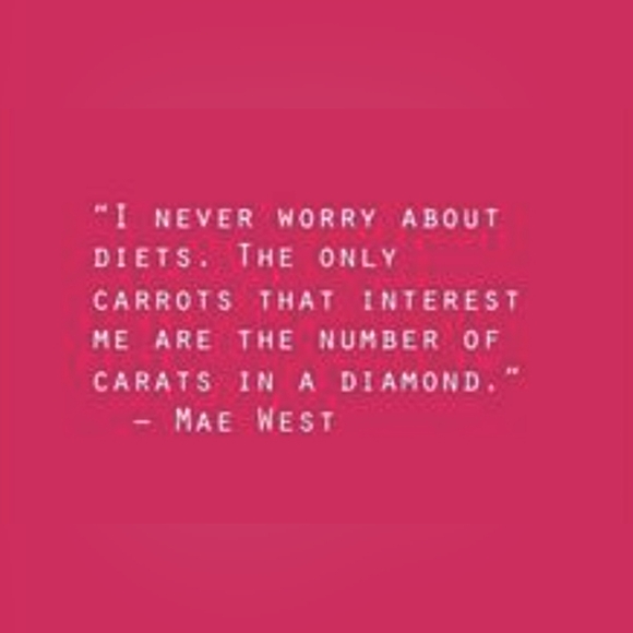 High-quality elegant women's fashion ring in red. NWT. Size 7. Fast Ship - Picture 2 of 2